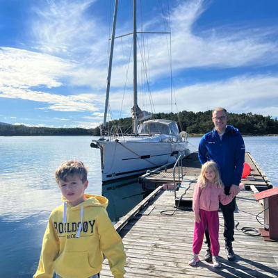 SV Leonora is also the storry about sailing as a family
