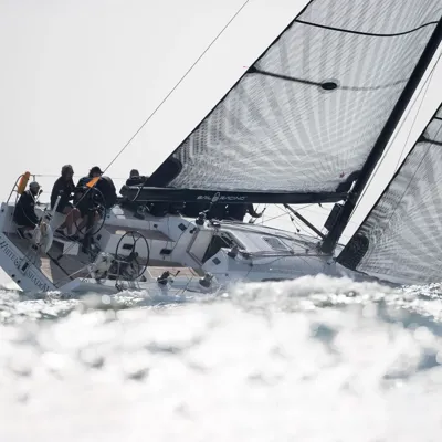 White Shadow Offshore Worlds