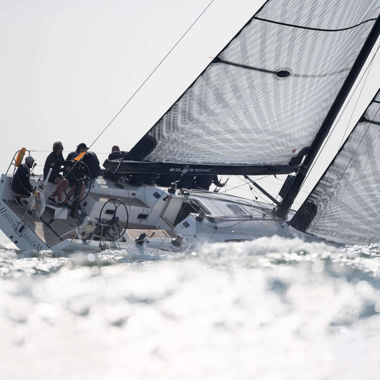 White Shadow Landmark 43 Elvstrøm Sails