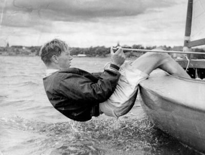 08